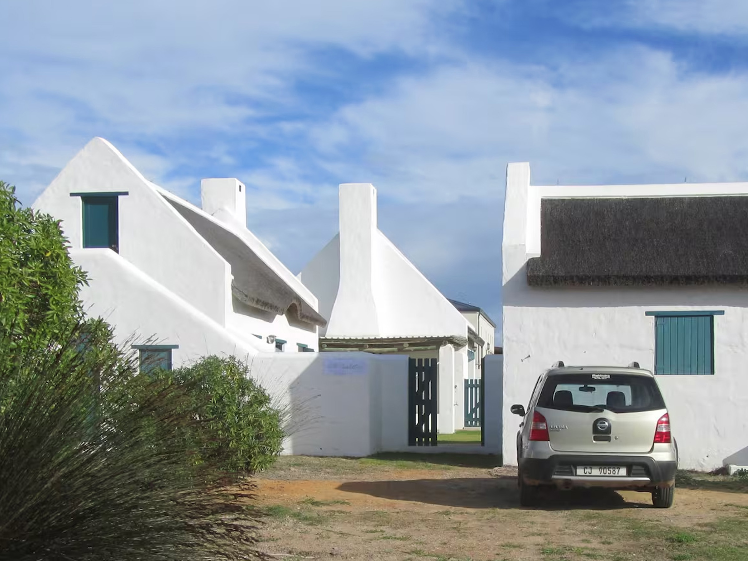 little sea cottage beach house self catering accommodation Struisbaai little sea cottage beach house self catering accommodation Struisbaai