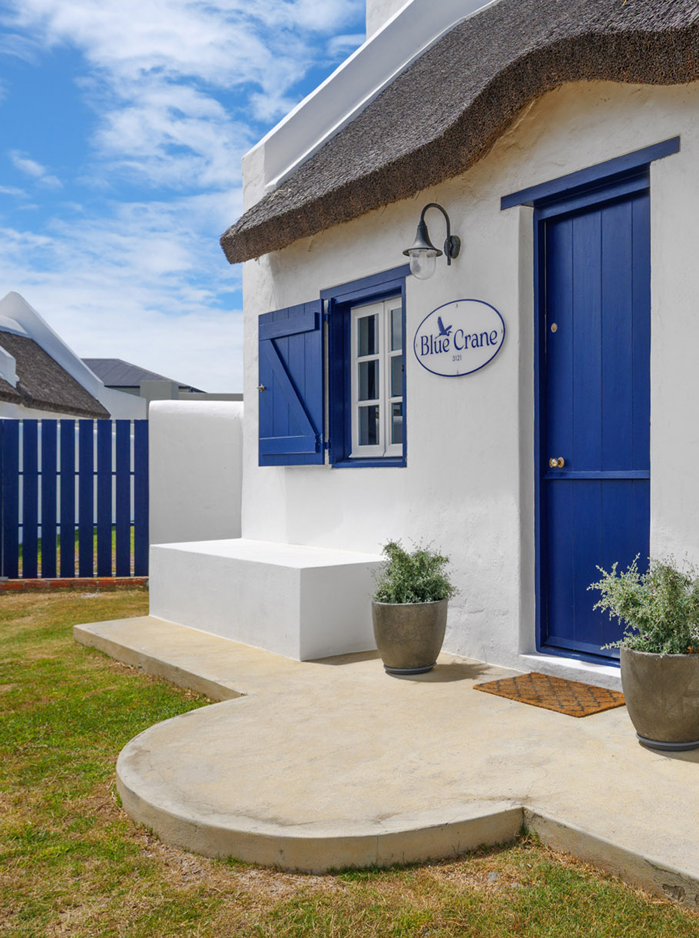 Blue Crane Cottage holiday beach house accommodation in struisbaai langezandt