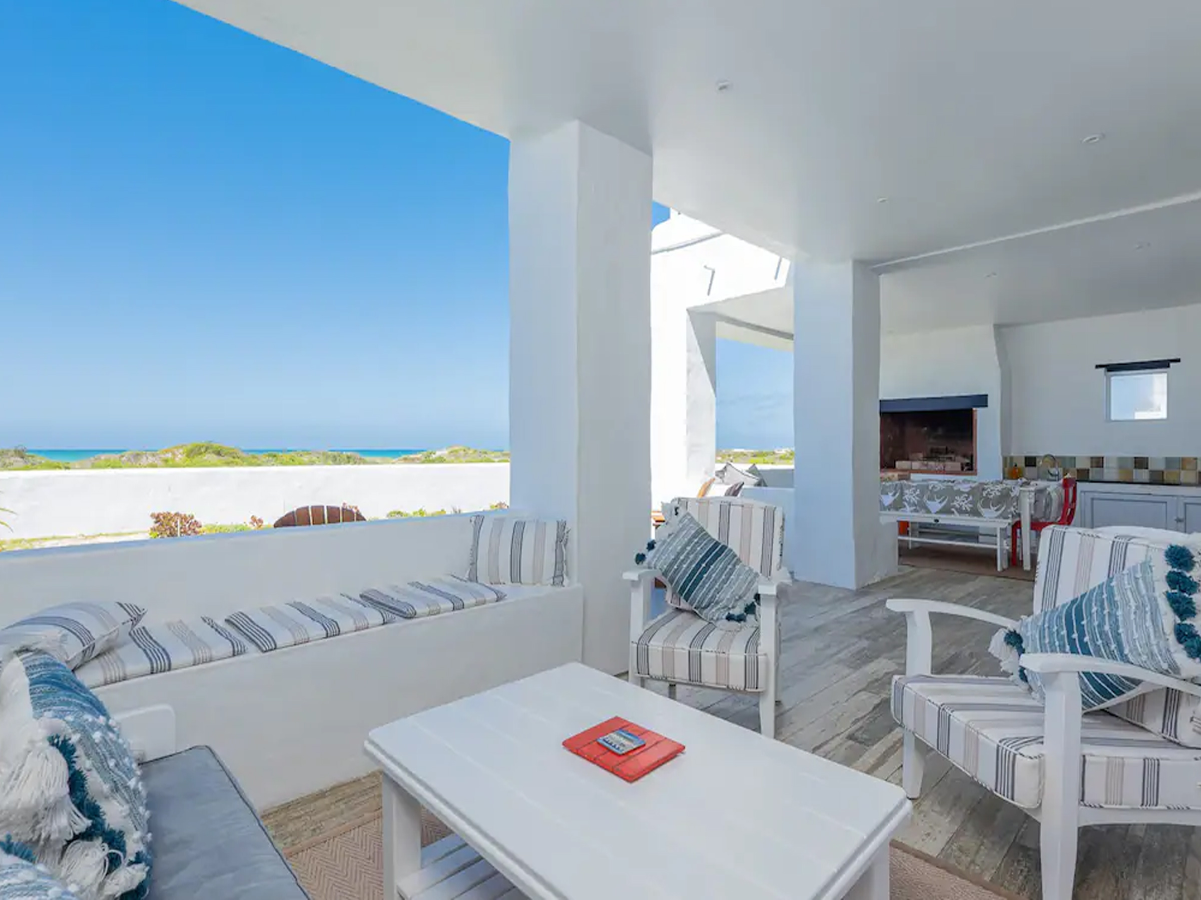 luxury beachfront self catering holiday home accommodation in langezandt fishermans village struisbaai luxury beachfront self catering holiday home accommodation in langezandt fishermans village struisbaai